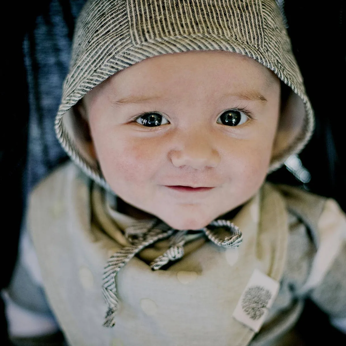Vier gemusterte Parker Baby Co. Bandana-Lätzchen – Bild 3